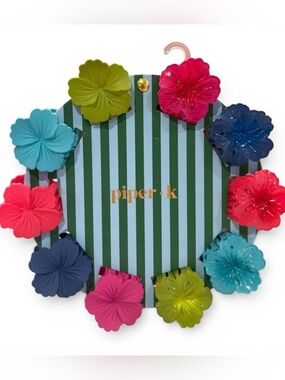 Piper K TikTok, viral Hawaiian flower hair clips/ hair claws